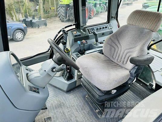 Valtra T160 트랙터