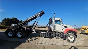 Mack CV713 기타 트럭
