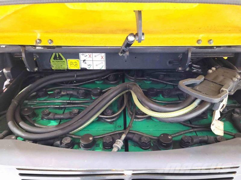 Aisle-Master 20WHE 협로형 트럭