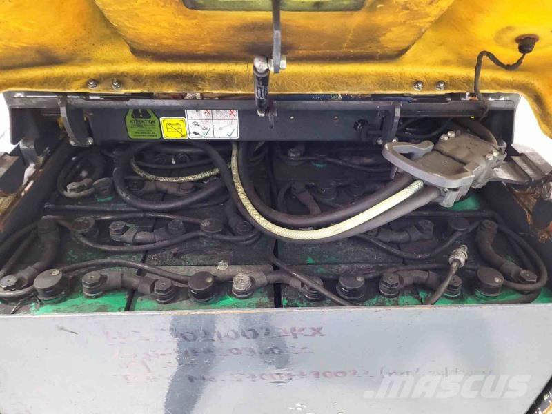 Aisle-Master AM20SHE 협로형 트럭