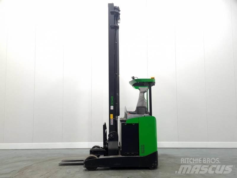 BT R318 리치 트럭