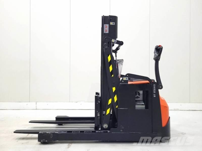 BT SWE120XR 리치 스태커