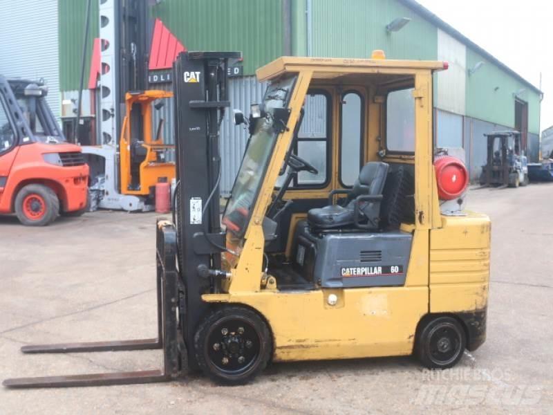 CAT GC30 LPG 지게차