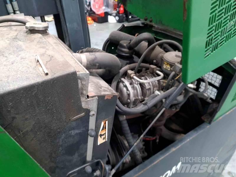 Combilift C4000 4방향 리치트럭