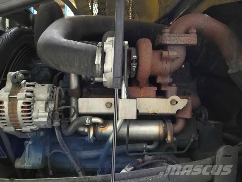 Combilift C7000 4방향 리치트럭