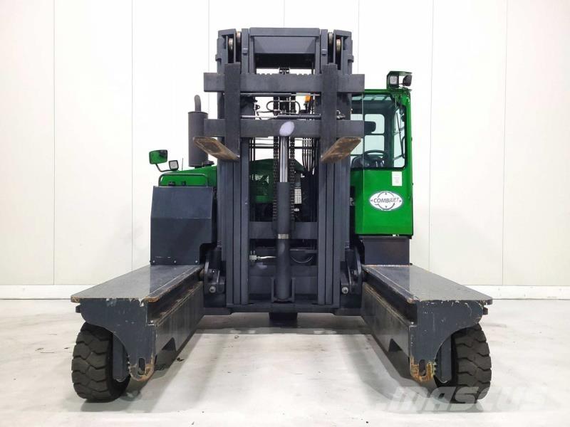 Combilift C8000 GAS 4방향 리치트럭