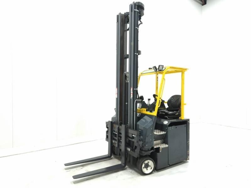 Combilift CBE2500 4방향 리치트럭
