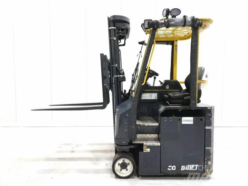 Combilift CBE3000 4방향 리치트럭