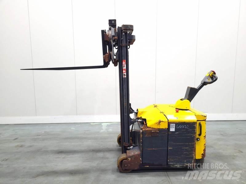 Combilift CS1500 보행식 리치 지게차