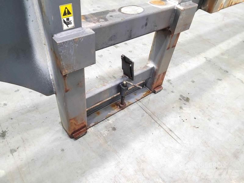 Combilift WFC 기타 어태치먼트 및 부속품