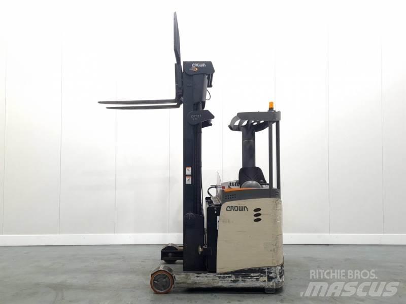Crown ESR5000-14 OPT3 리치 트럭