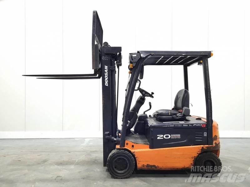 Doosan B20X-7 전동 지게차