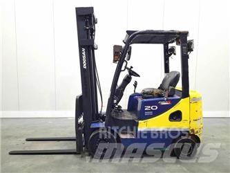 Doosan D20SC-5 디젤 지게차