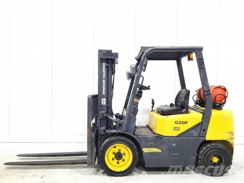 Doosan GP30-3 LPG 지게차