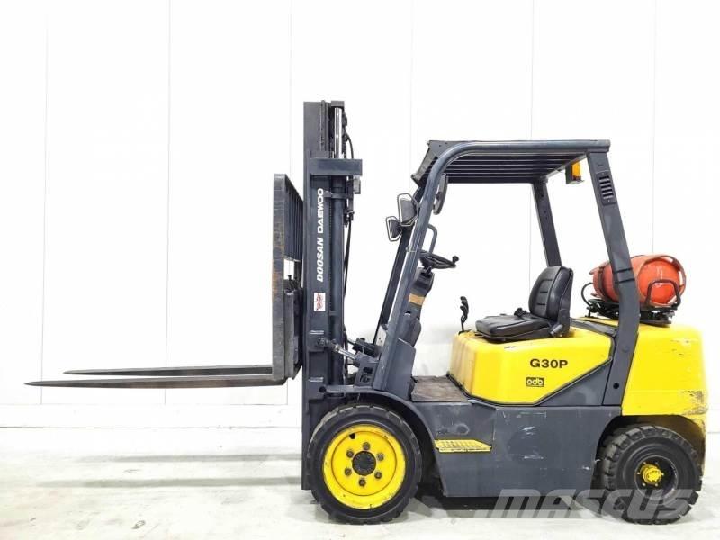 Doosan GP30-3 LPG 지게차