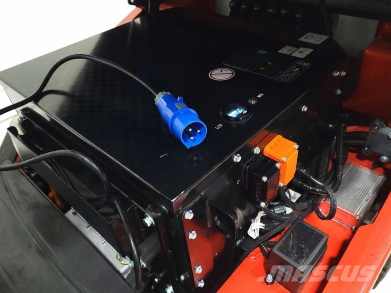 EP EFL203P FT 280 NC 전동 지게차