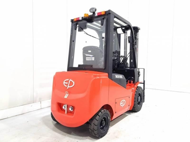 EP EFL252X2 150 HC 전동 지게차