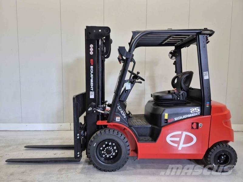 EP EFL253 205 HC 전동 지게차