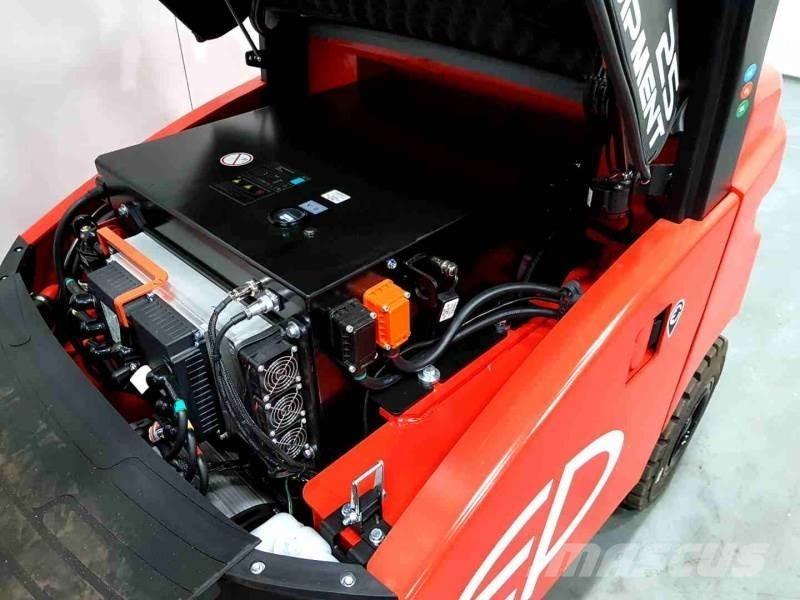 EP EFL253B 205 HC RENTAL 전동 지게차