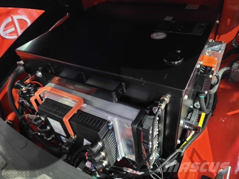 EP EFL253P 460 FC 전동 지게차