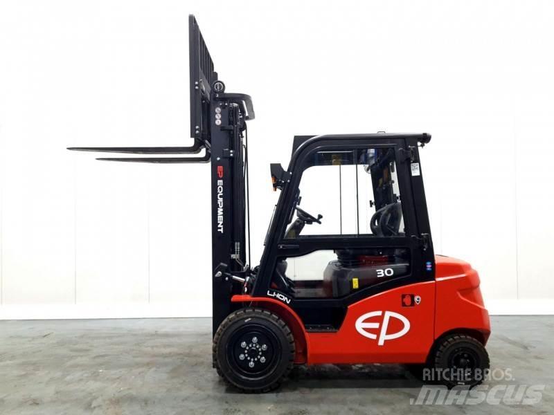 EP EFL303B 205 HC 전동 지게차