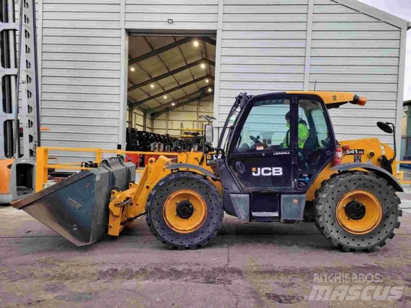 JCB 541-70WM 텔러 핸들러