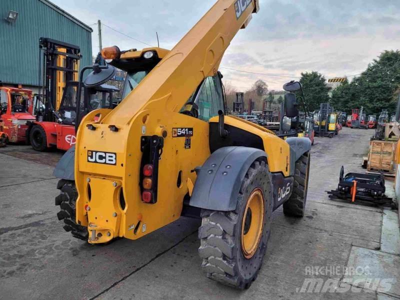 JCB 541-70WM 텔러 핸들러