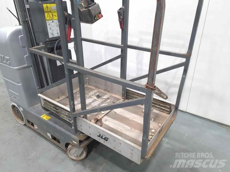 JLG 20MVL 가위형 리프트