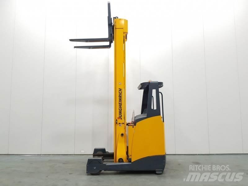 Jungheinrich ETV320 리치 트럭