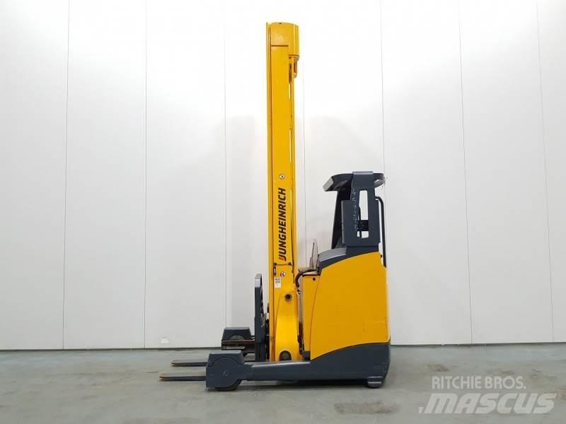Jungheinrich ETV320 리치 트럭