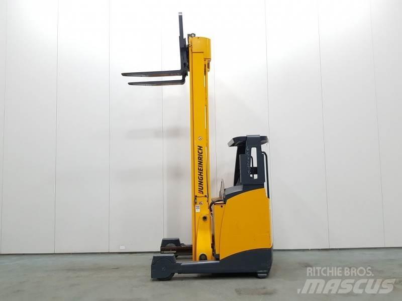 Jungheinrich ETV320 리치 트럭