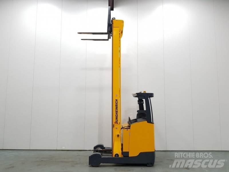 Jungheinrich ETV325 리치 트럭