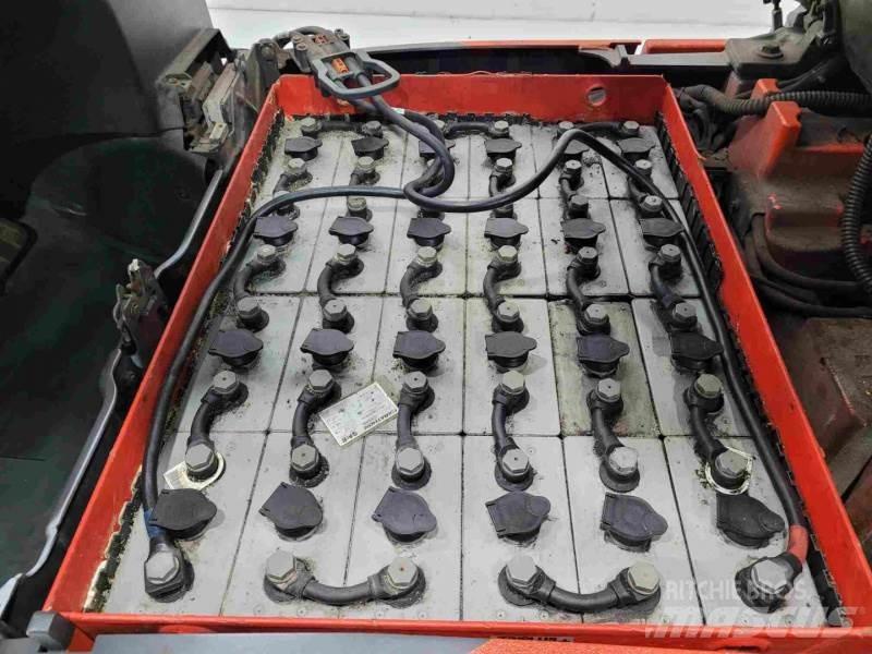 Linde E16P-02 전동 지게차