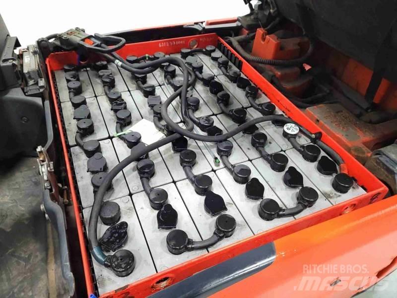 Linde E16P-02 386 전동 지게차