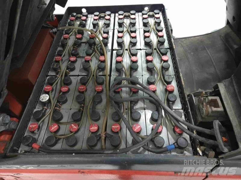 Linde E25-01 전동 지게차