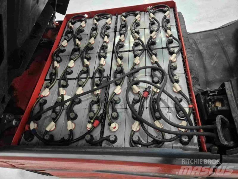 Linde E30L-01 전동 지게차
