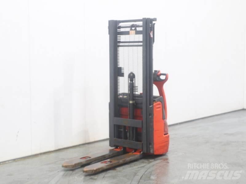 Linde L10 379 핸드 파레트 스태커