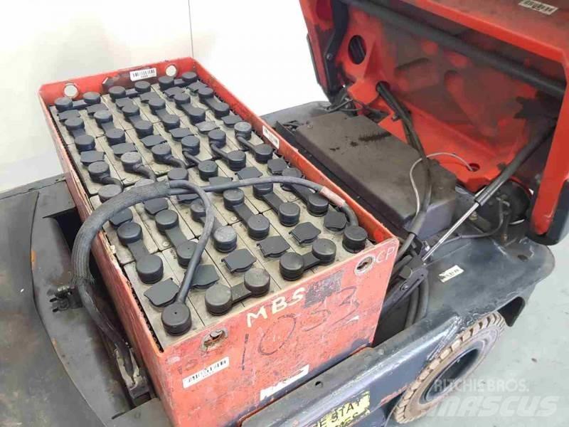 Linde P60 견인 트럭