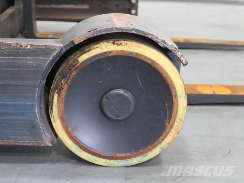 Linde R14-01 1120 리치 트럭