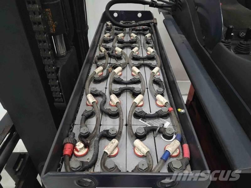 Linde R14-03 리치 트럭