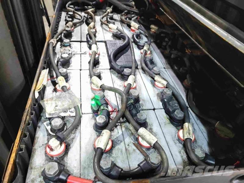 Linde R16N-01 리치 트럭