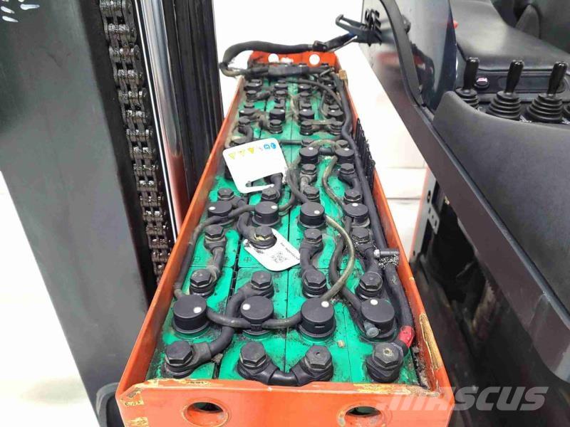 Linde R16S-12 리치 트럭