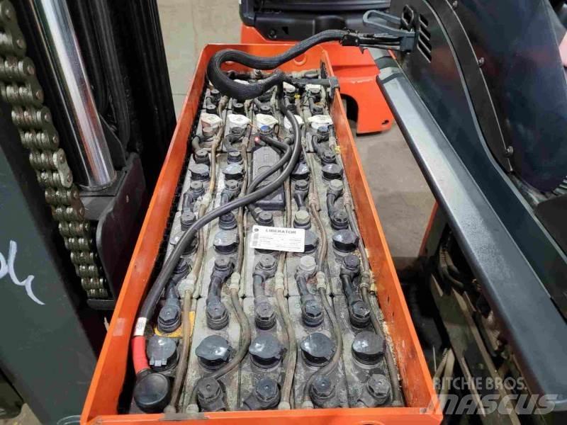 Linde R16SN-12 리치 트럭