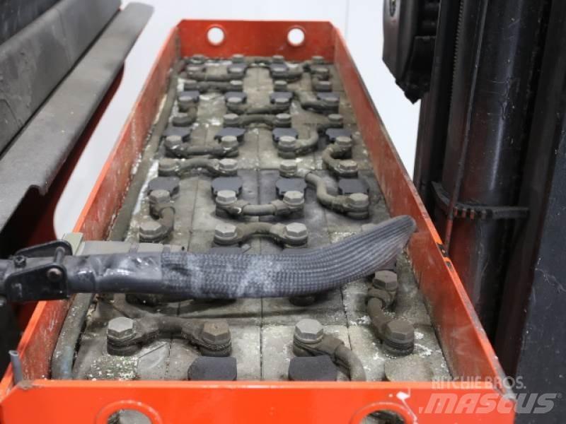 Linde R20-01 1120 리치 트럭