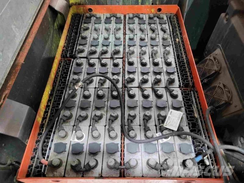 Linde W20 견인 트럭