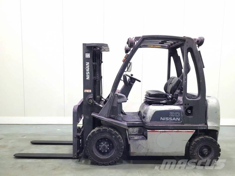 Nissan FD02A20 디젤 지게차