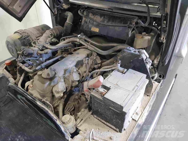 Nissan U1D272520 LPG 지게차