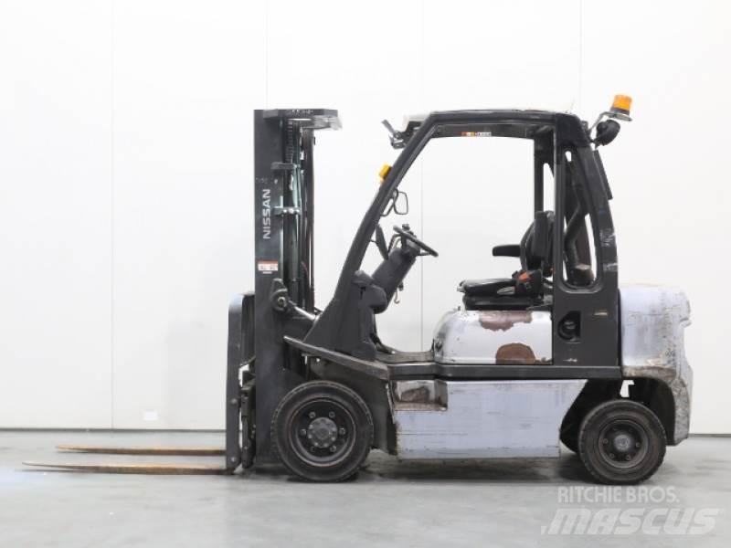 Nissan Y1D2A25Q 디젤 지게차