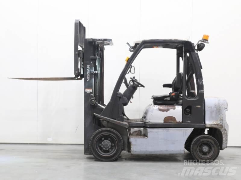 Nissan Y1D2A25Q 디젤 지게차