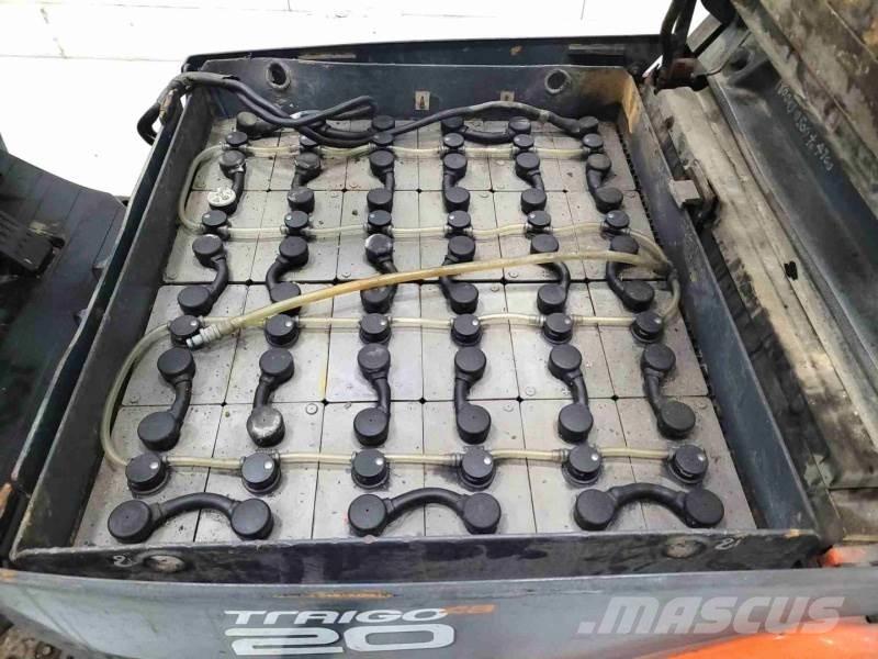 Toyota 8FBMT20 전동 지게차